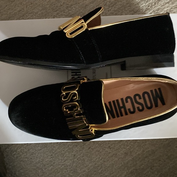 Moschino velvet maxi letter loafers size 37 - Picture 5 of 5